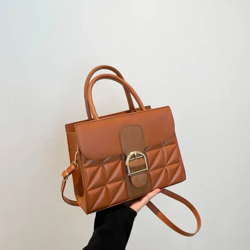 Green Quilted Women's Shoulder Crossbody Bag - Image 3