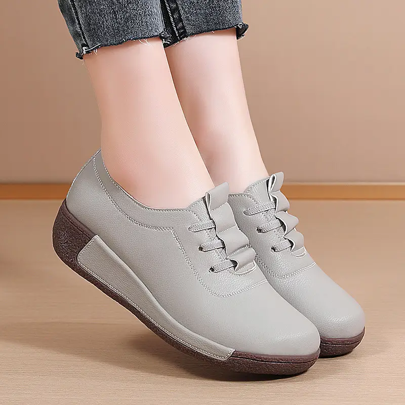 Cross-border New plus size sneaker Women's Korean-style Thick-soled Rocking Shoes Women's Genuine Leather Slip-on Wedge Casual Moms Shoes