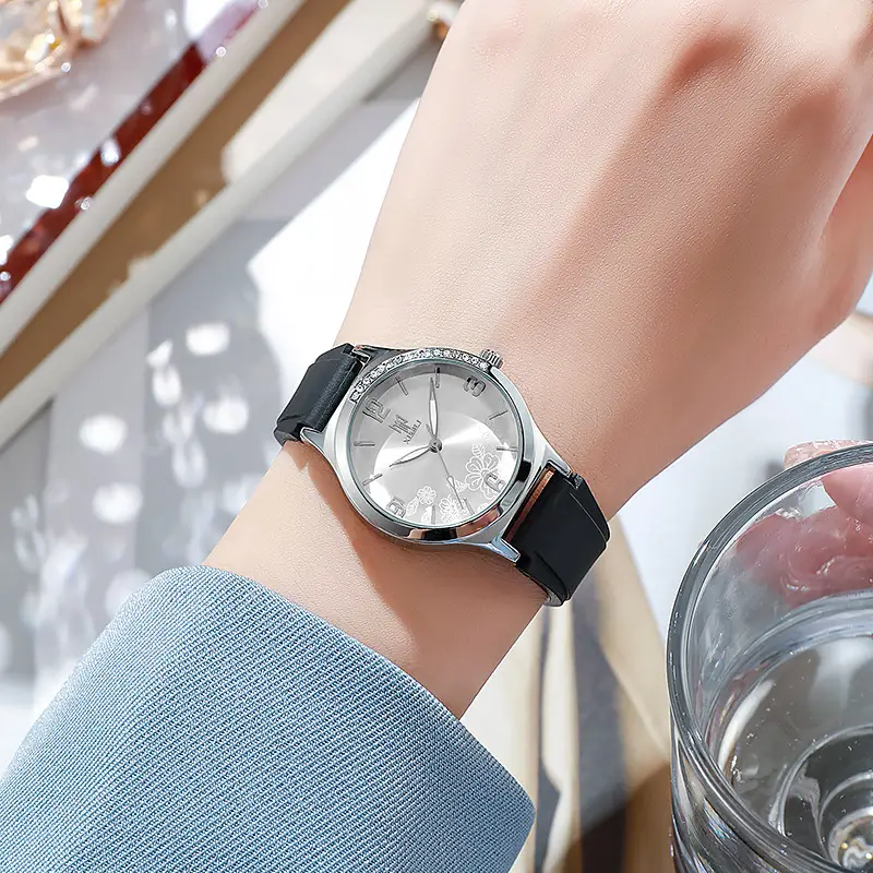 Women's Quartz Watch with Purple Silicone Strap — feature 3