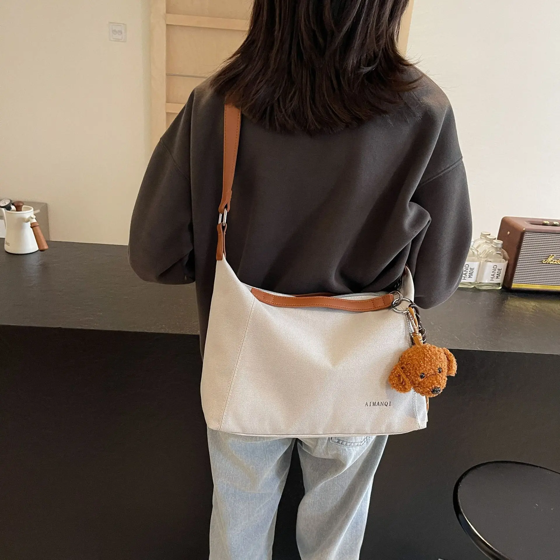 Large Capacity Contrast Color Handbag Women's Canvas Crossbody Bag - Image 8