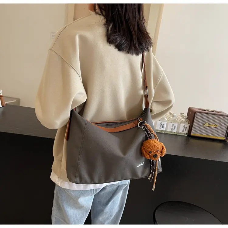 Large Capacity Contrast Color Handbag Women's Canvas Crossbody Bag — feature 19