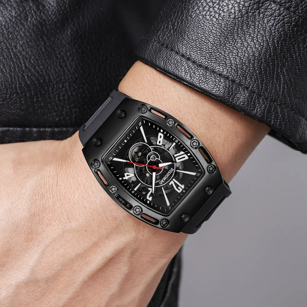 Men's Black Silicone Watch with Large Dial & Quartz Movement - Image 6