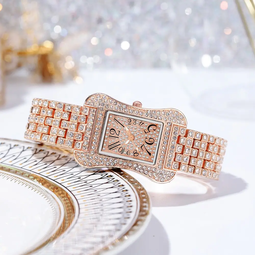 Full Diamond Women's Quartz Bracelet Watch Gold - Image 5
