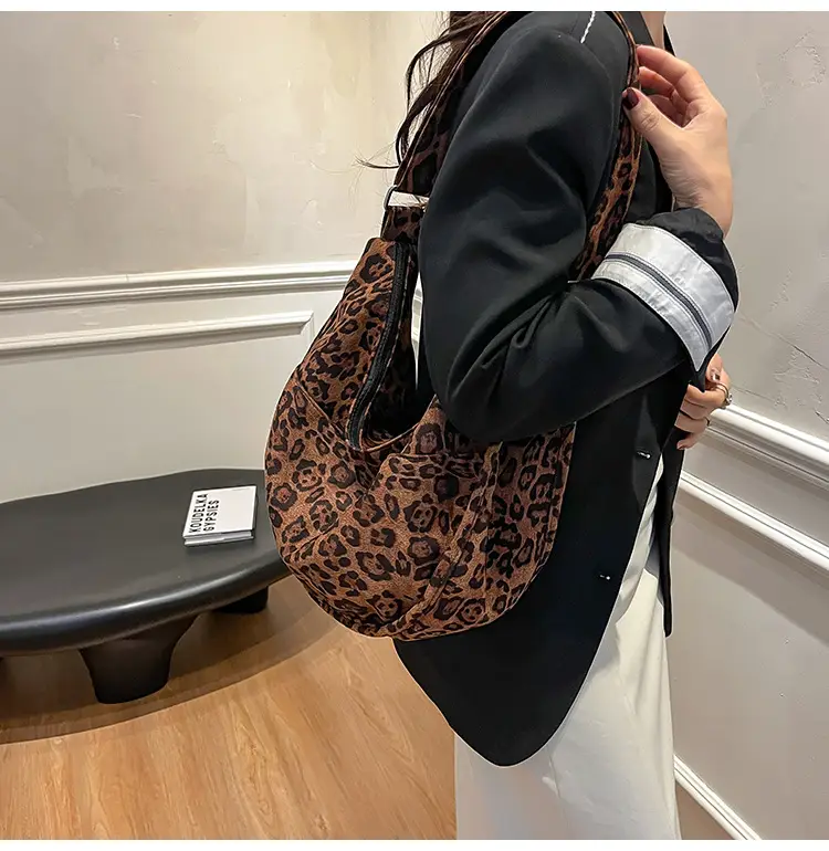 Leopard Print Shoulder Crossbody Bag for Women 2026 — feature 12