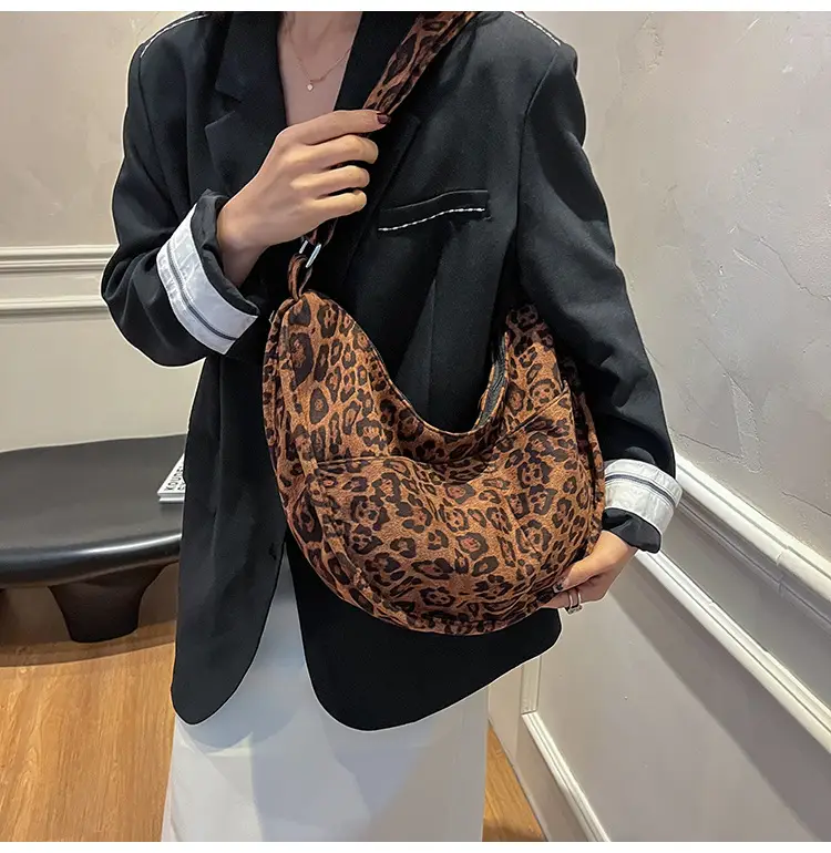 Leopard Print Shoulder Crossbody Bag for Women 2026 — feature 13