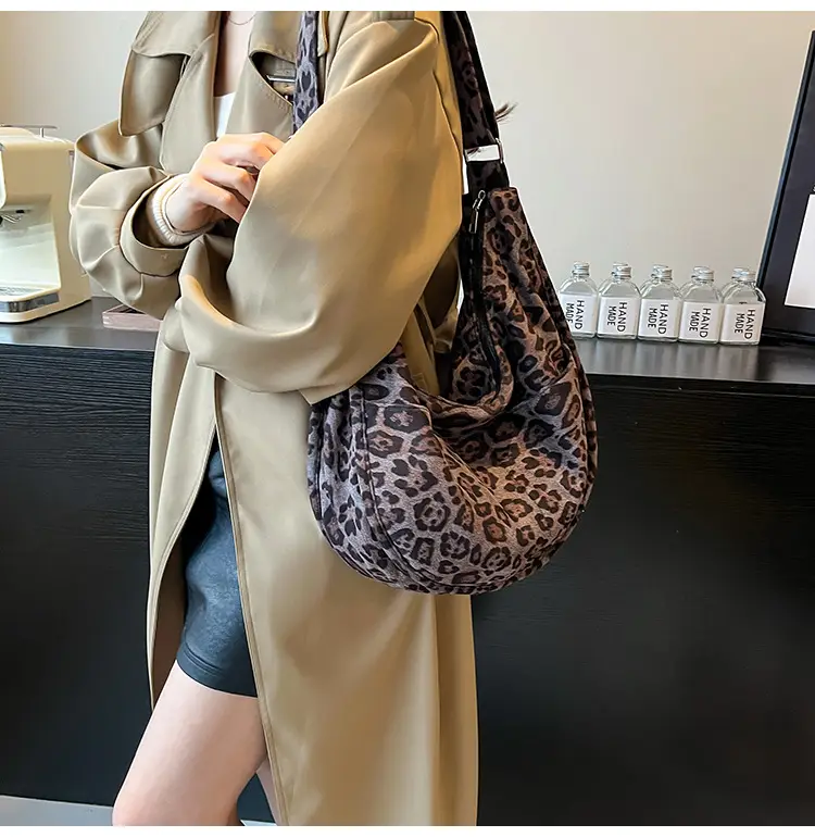 Leopard Print Shoulder Crossbody Bag for Women 2026 — feature 16