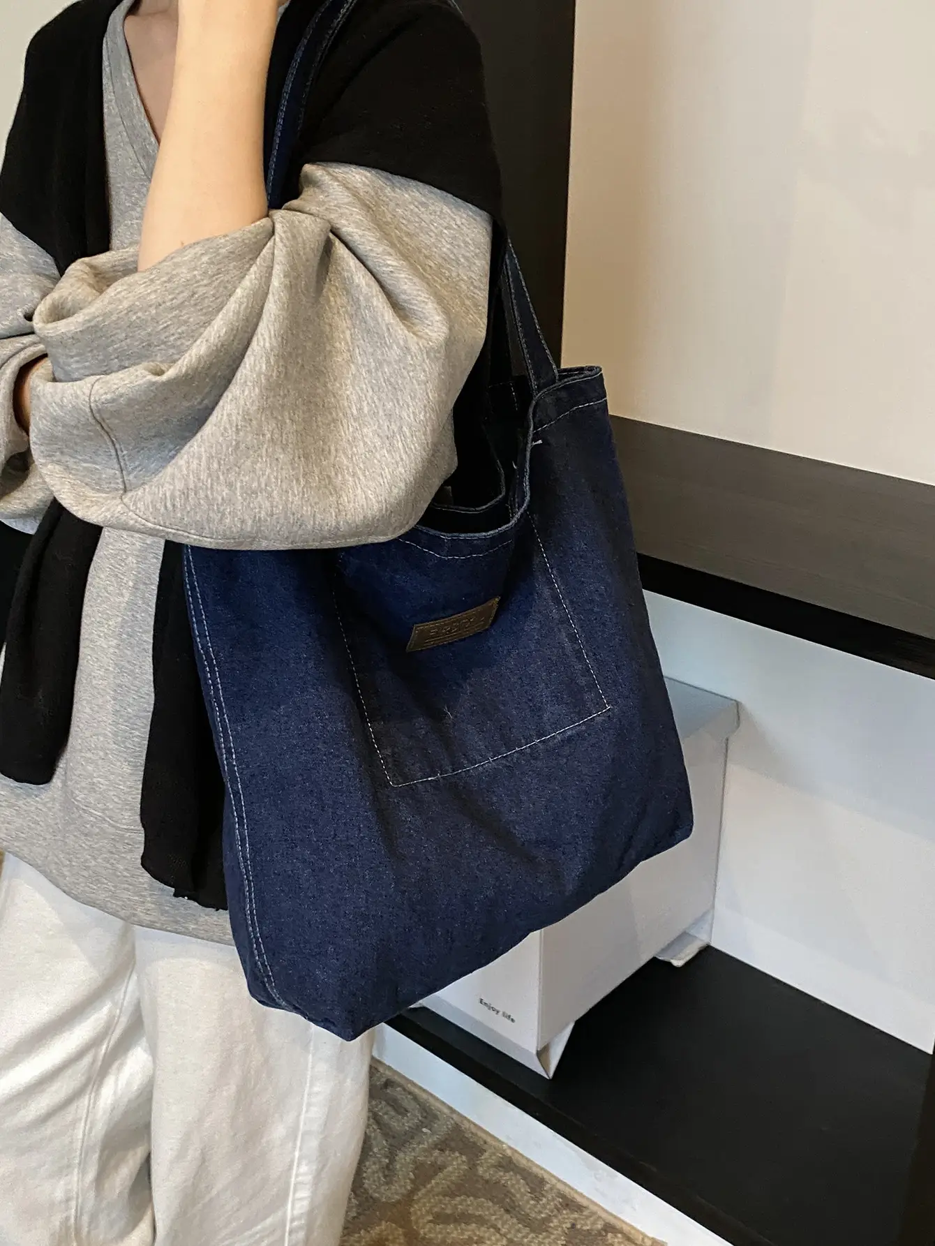 Denim Tote Bag "Catch The Good Things" Black Women - Image 6