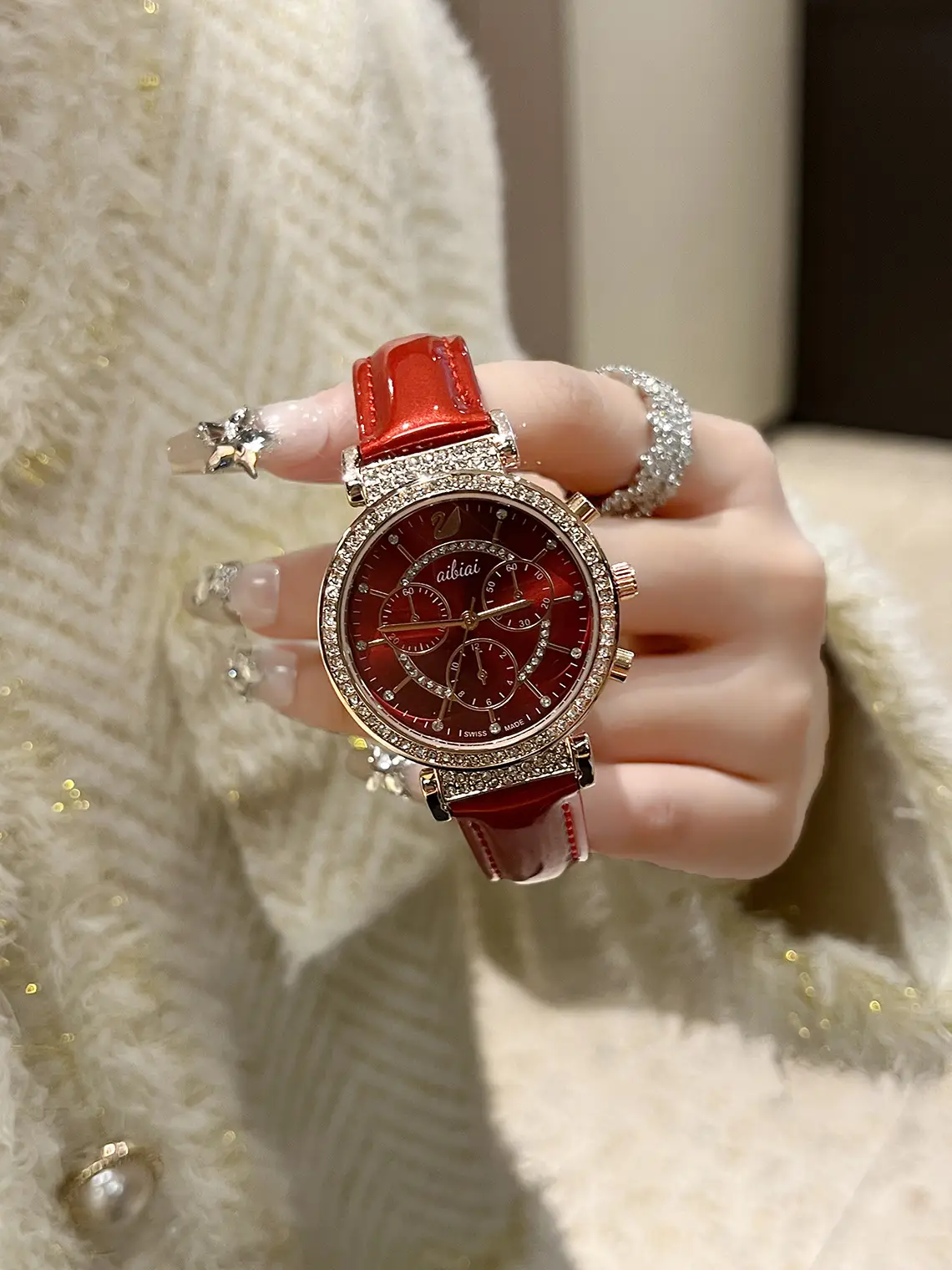 Red Diamond Three-eye Watch for Women — feature 6