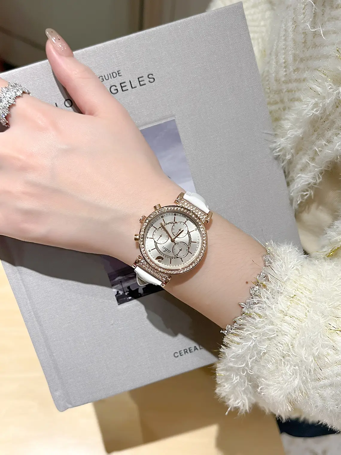 Red Diamond Three-eye Watch for Women — feature 8