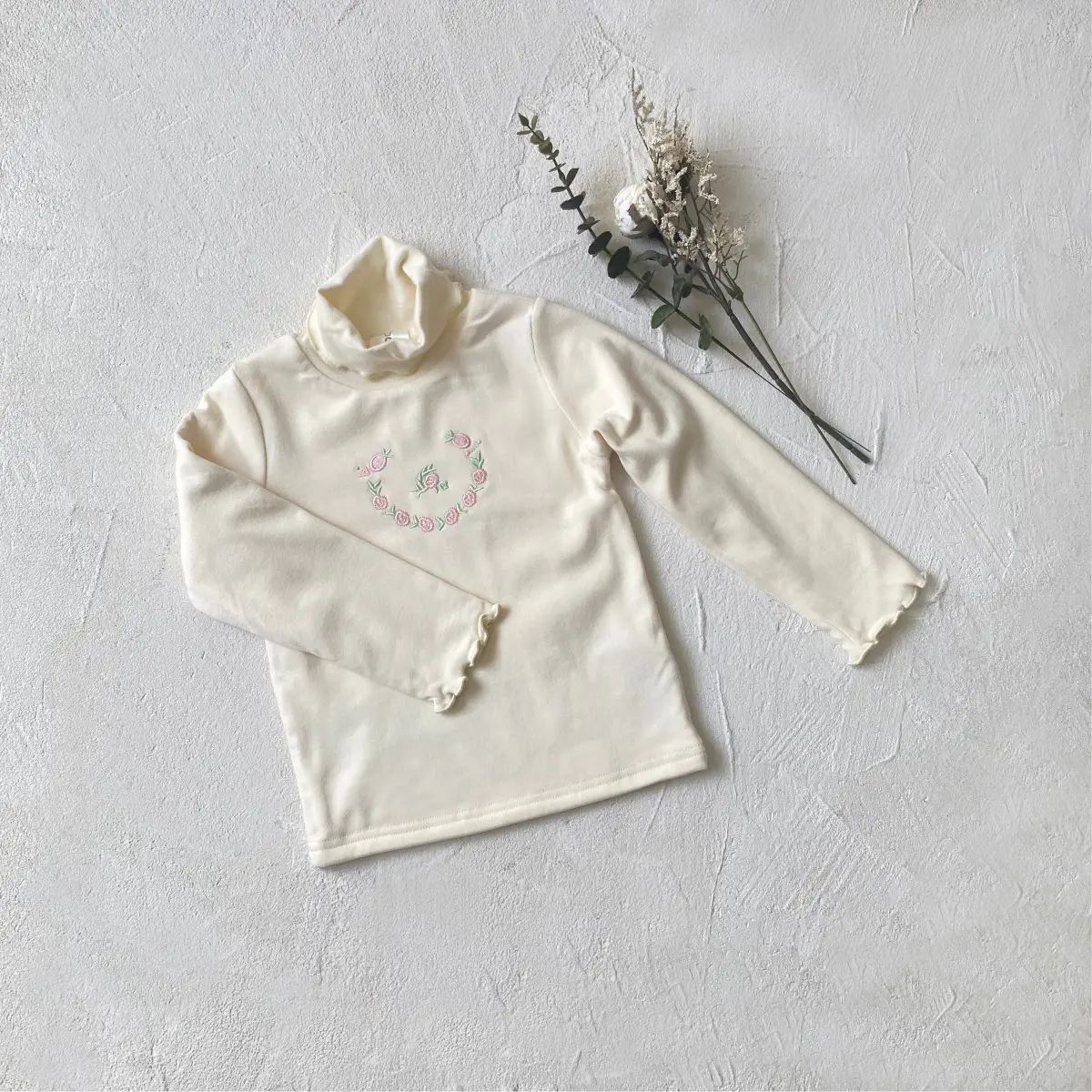 Red Long Sleeve T-Shirt with Heart Design for Kids — feature 17