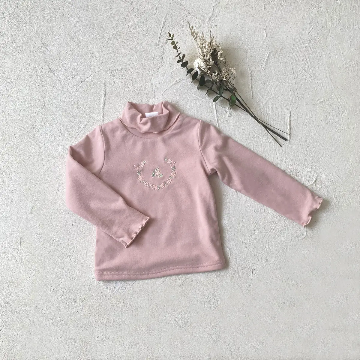 Red Long Sleeve T-Shirt with Heart Design for Kids — feature 19