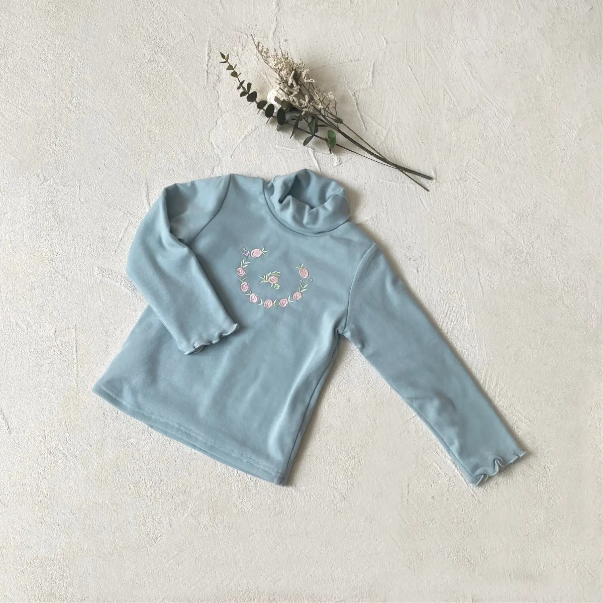 Red Long Sleeve T-Shirt with Heart Design for Kids — feature 21
