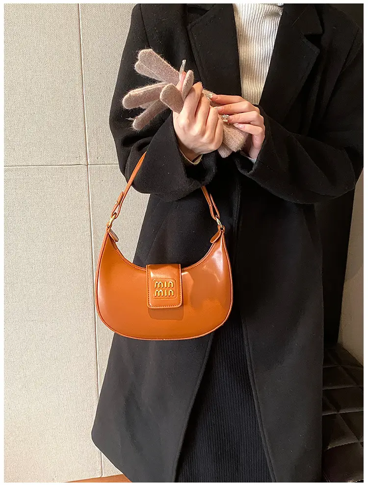 Women's Black Retro Mini Crossbody Bag 2024 — feature 23