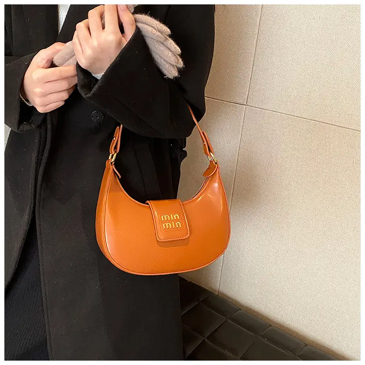 Women's Black Retro Mini Crossbody Bag 2024 — feature 24