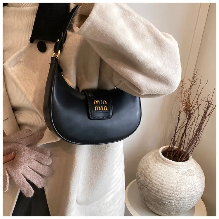 Women's Black Retro Mini Crossbody Bag 2024 — feature 29
