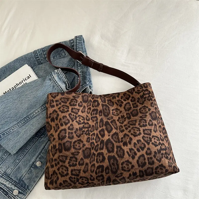 Leopard Print Women's Large Shoulder Bag 2024 - Image 5