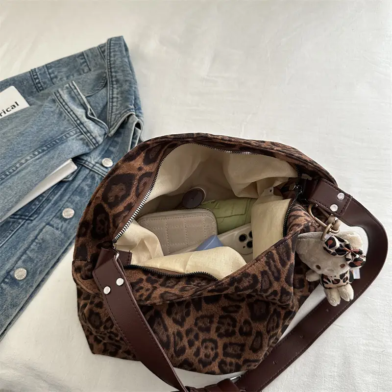 Leopard Print Women's Large Shoulder Bag 2024 - Image 6
