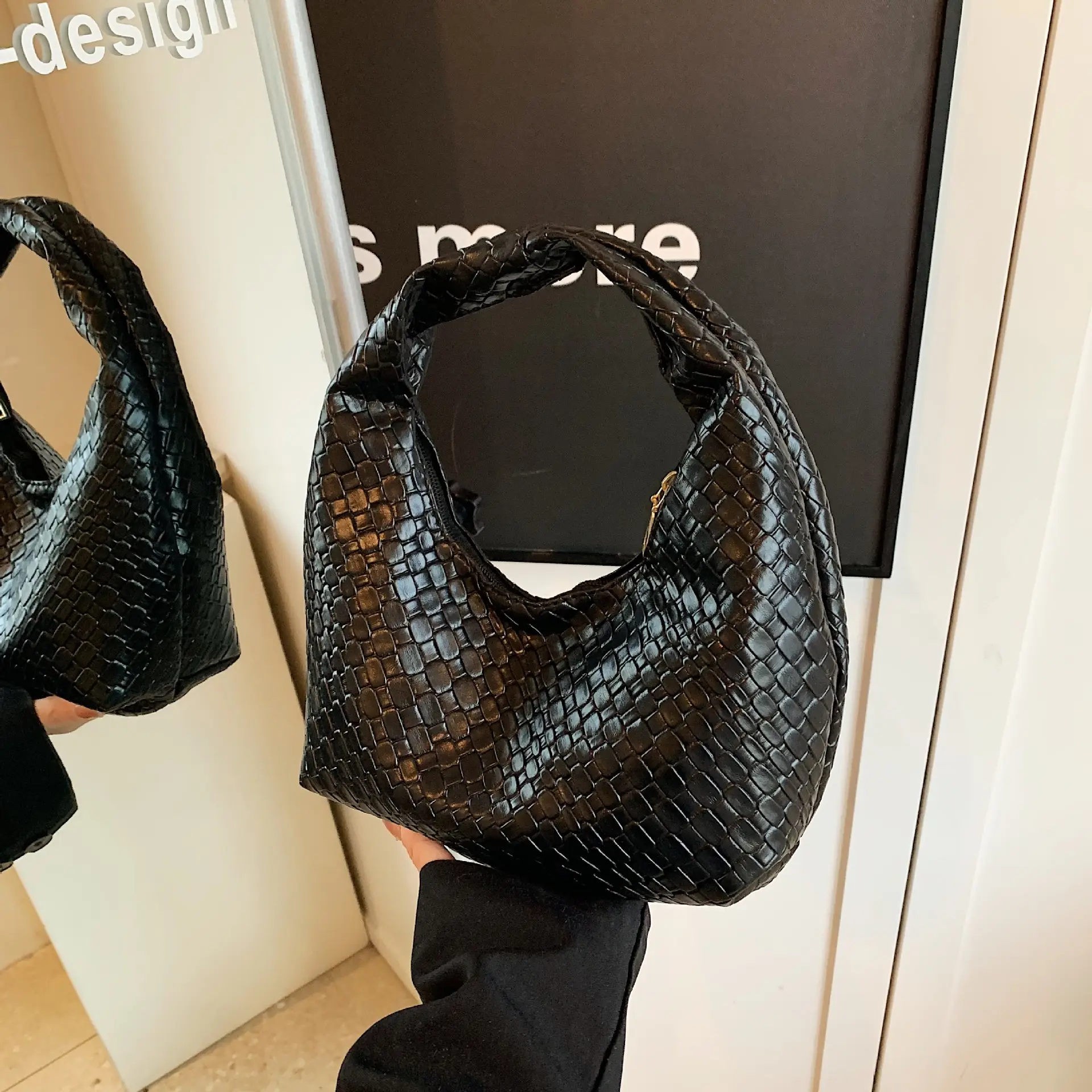Women's Woven Hand Bag Large Capacity Winter Fashion Commute - Image 8