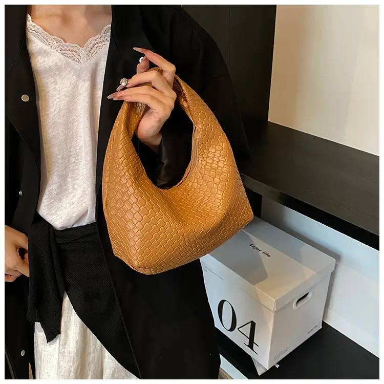 Women's Woven Hand Bag Large Capacity Winter Fashion Commute — feature 11