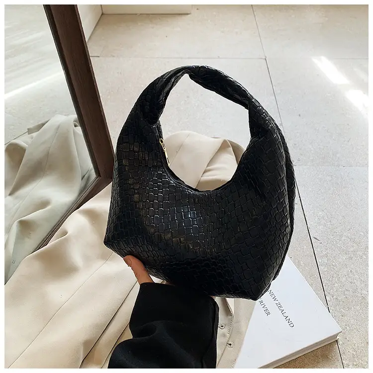 Women's Woven Hand Bag Large Capacity Winter Fashion Commute — feature 21