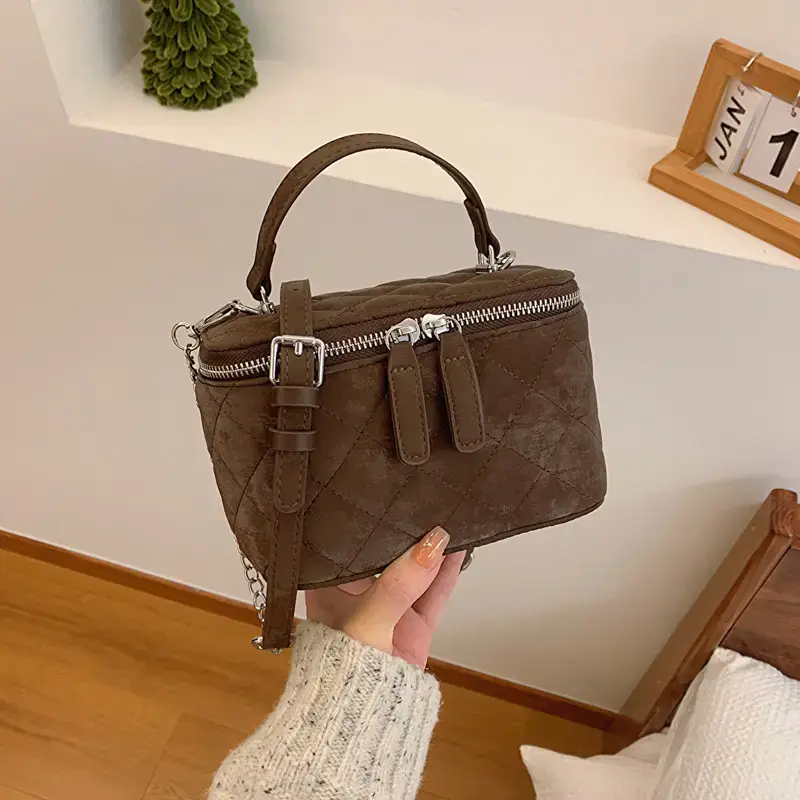 Black Diamond Chain Shoulder Bag 2024 - Image 5