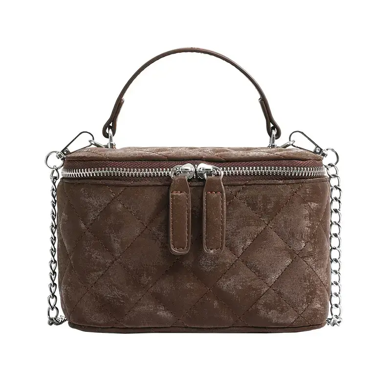 Black Diamond Chain Shoulder Bag 2024 - Image 7