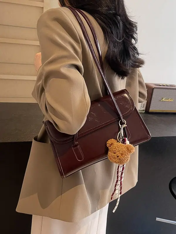Women's Retro Shoulder Bag Brown Heart Charm - Image 8