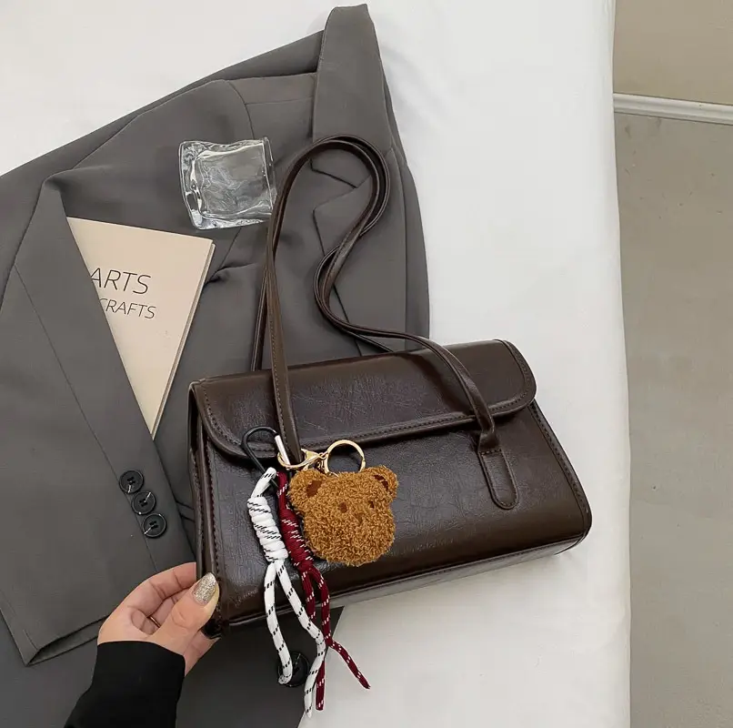Women's Retro Shoulder Bag Brown Heart Charm - Image 2