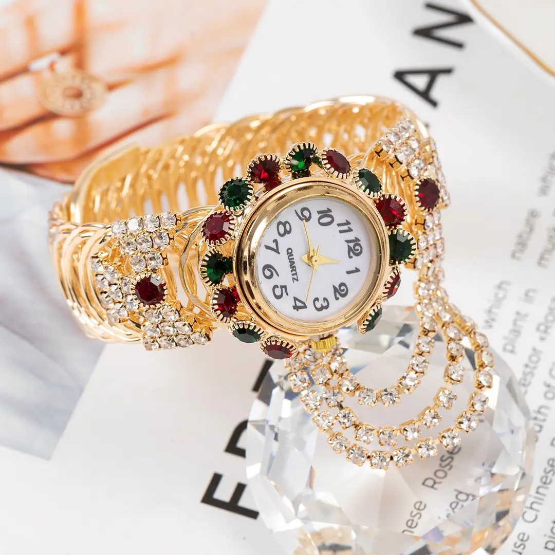 European and American New Fashion Ladies Full Diamond Alloy Fashion Watch Creative Tassel Quartz Bracelet Watch Women's Manufacturers — feature 2