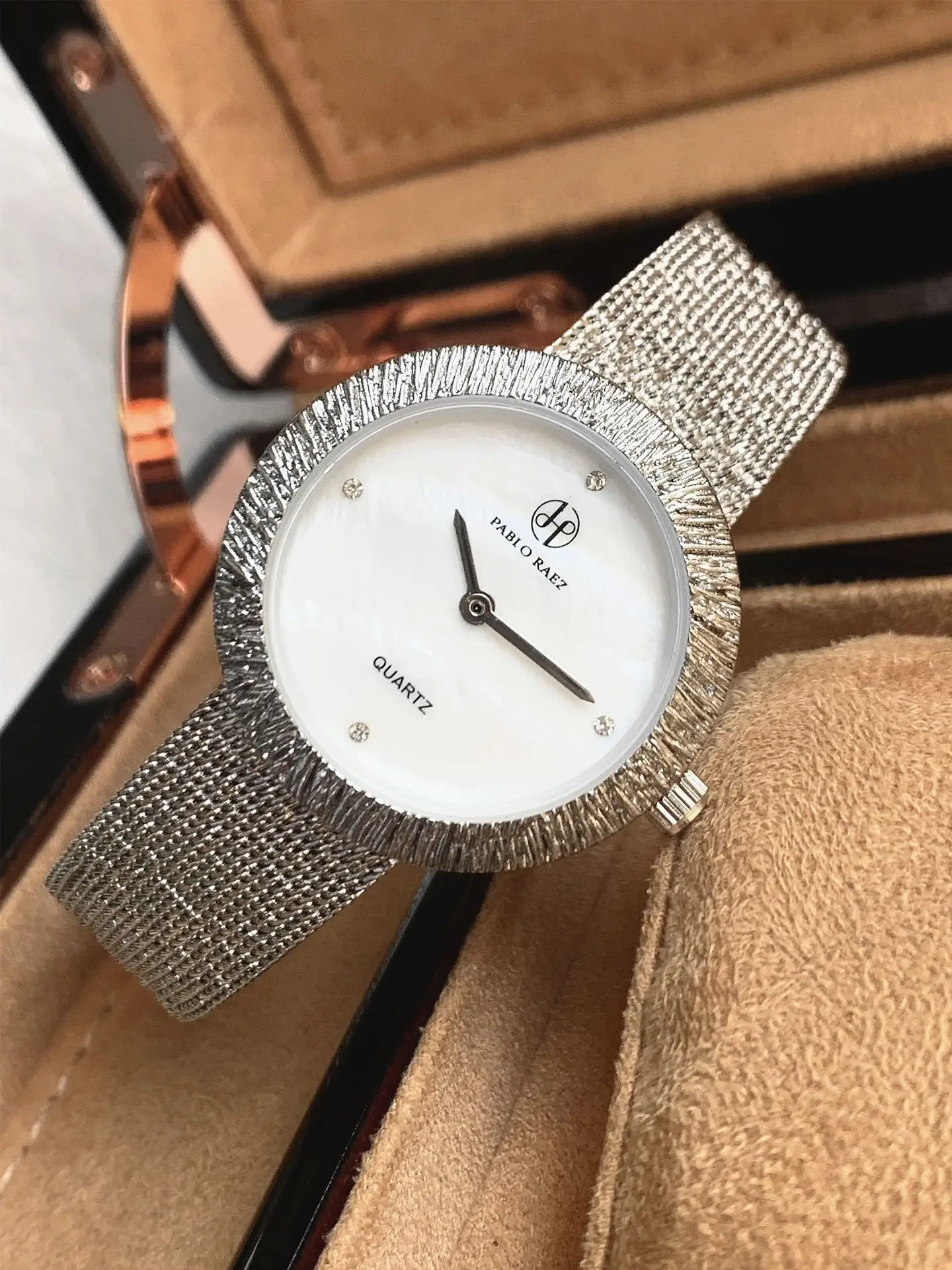 Small Green Quartz Women's Watch with Diamond Band — feature 21