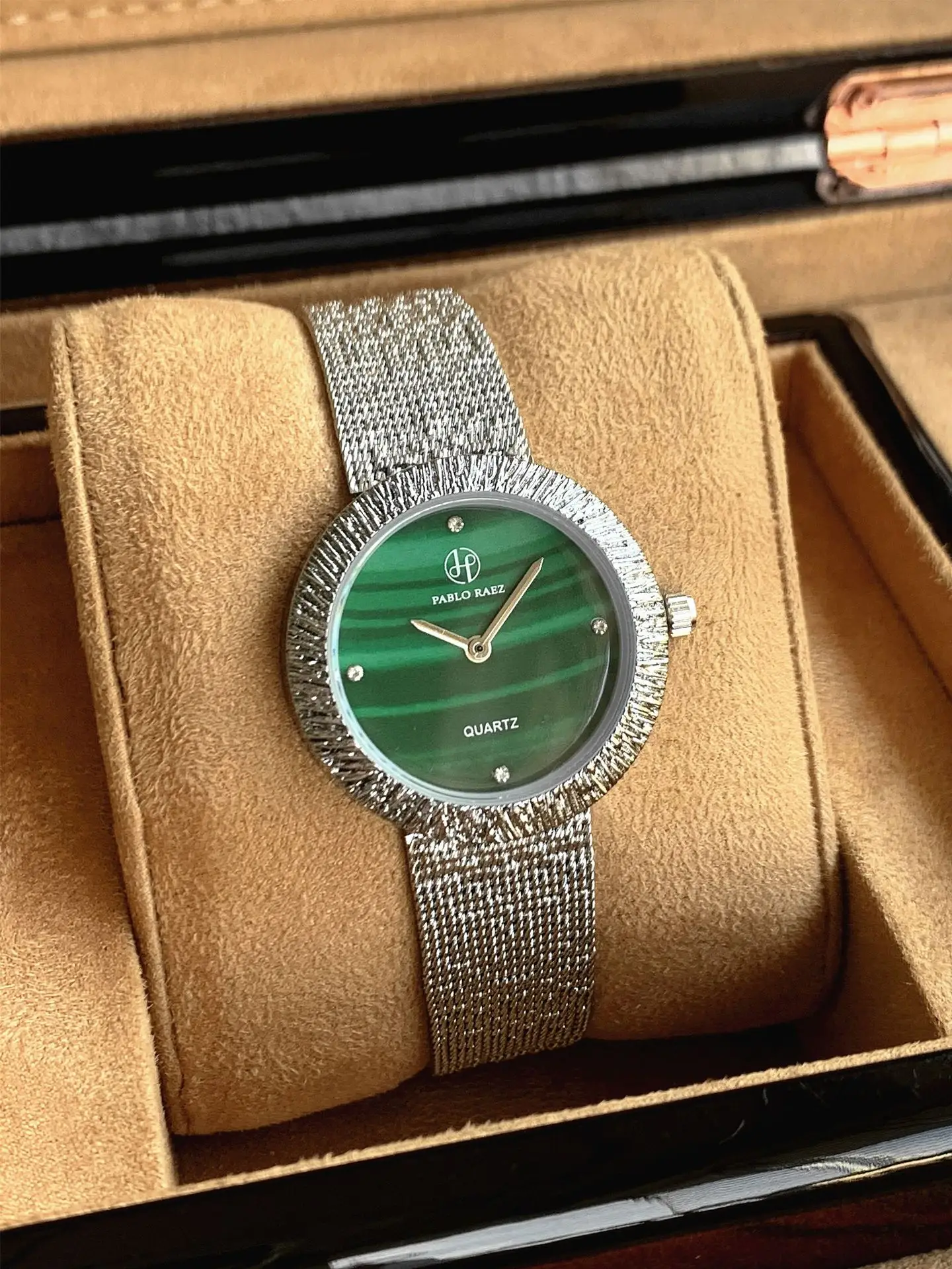 Small Green Quartz Women's Watch with Diamond Band — feature 7