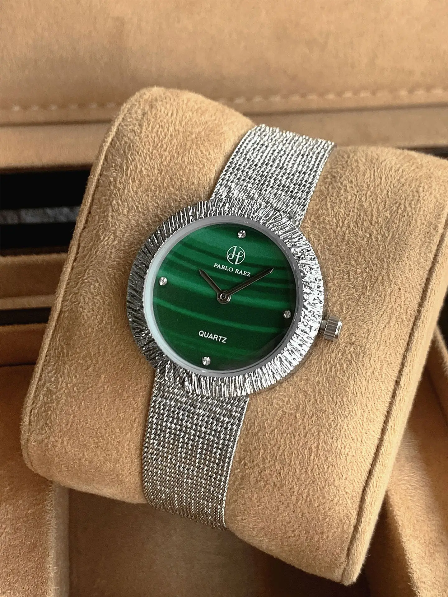 Small Green Quartz Women's Watch with Diamond Band - Image 2