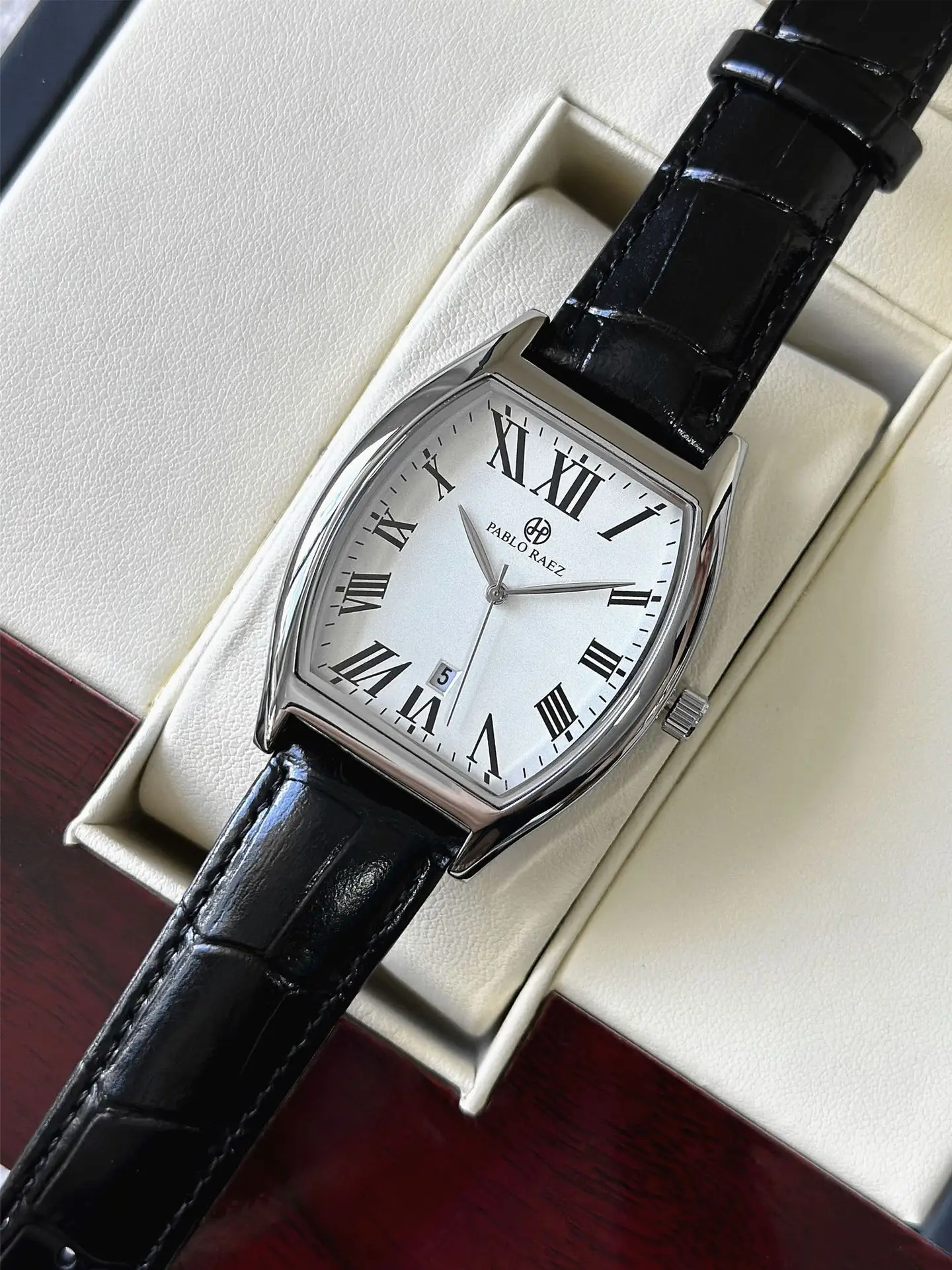 Men's Stainless Steel Swiss Watch with Roman Numeral — feature 14
