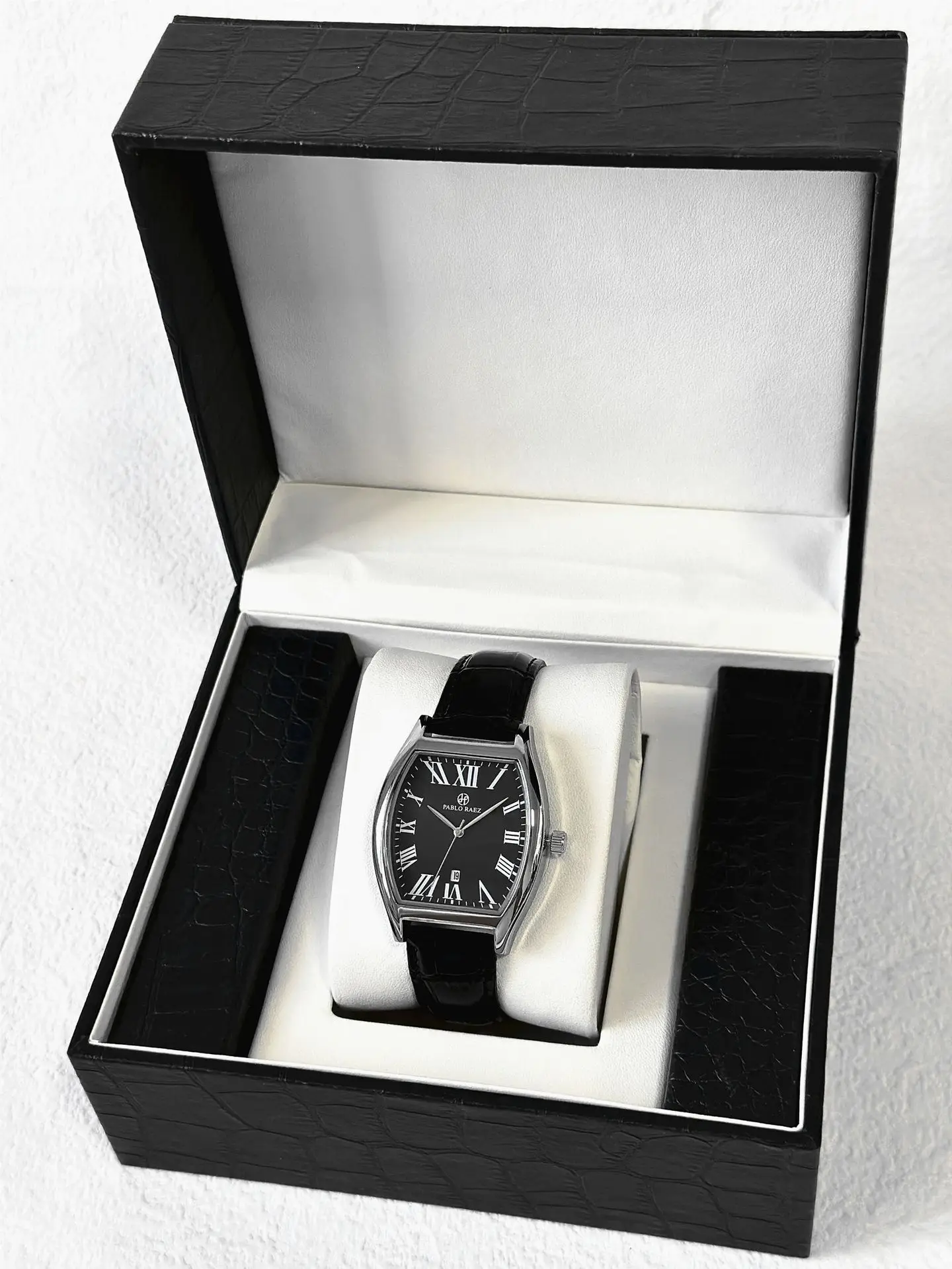 Men's Stainless Steel Swiss Watch with Roman Numeral — feature 25