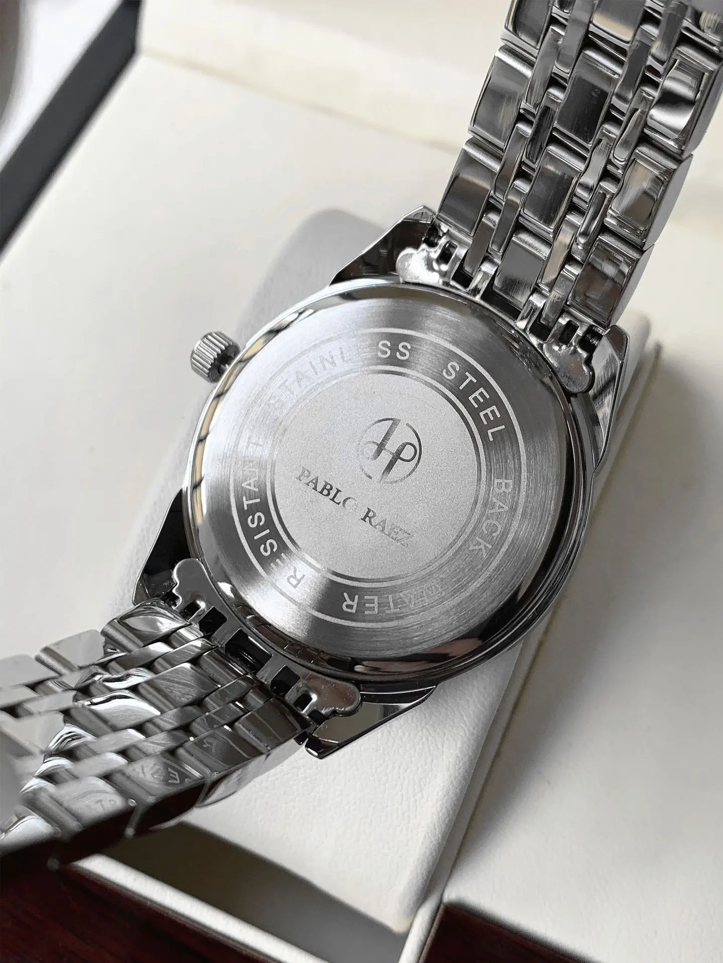 Men's Stainless Steel Quartz Watch with Day/Past Day Function — feature 9