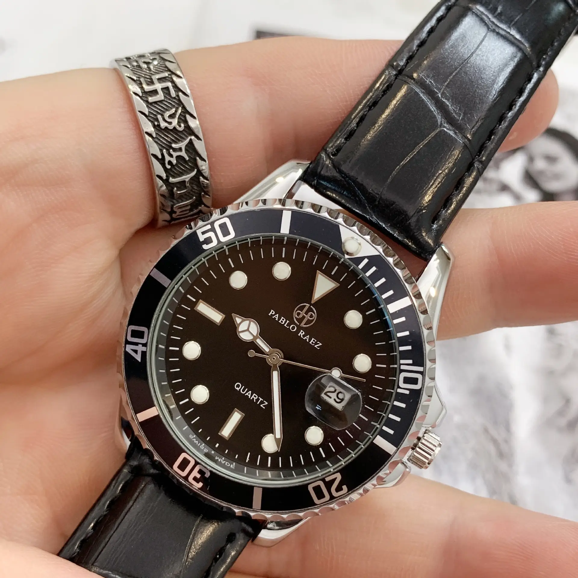 Men's Black Leather Belt Watch with Green Dial & Quartz Movement — feature 15