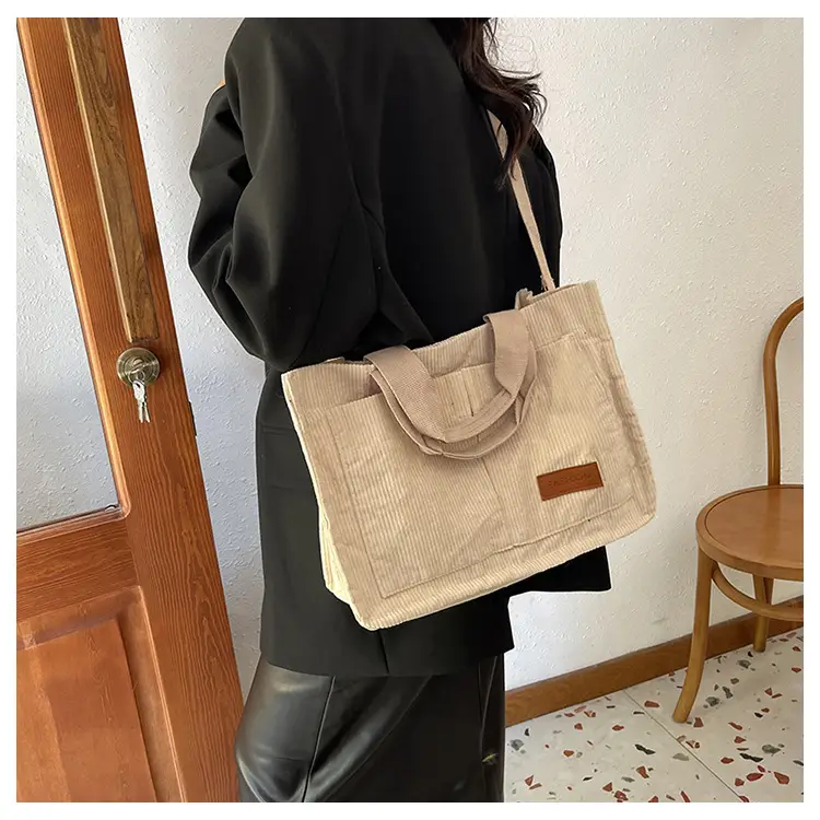 Women's Large Capacity Velvet Shoulder Crossbody Bag — feature 16