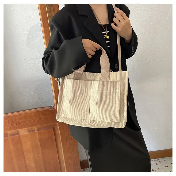 Women's Large Capacity Velvet Shoulder Crossbody Bag — feature 17