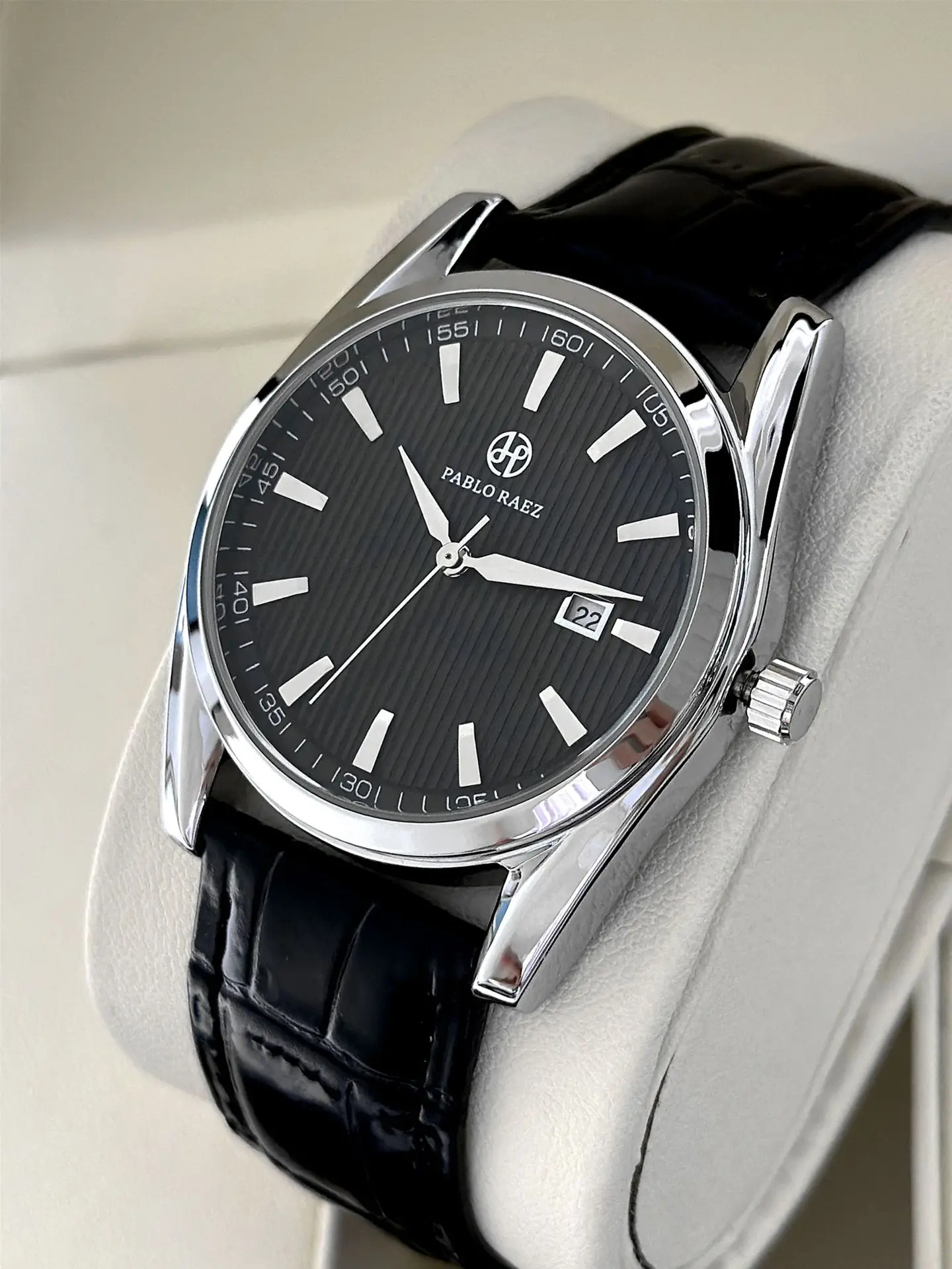 Men's Waterproof Quartz Watch with Stainless Steel Case — feature 22