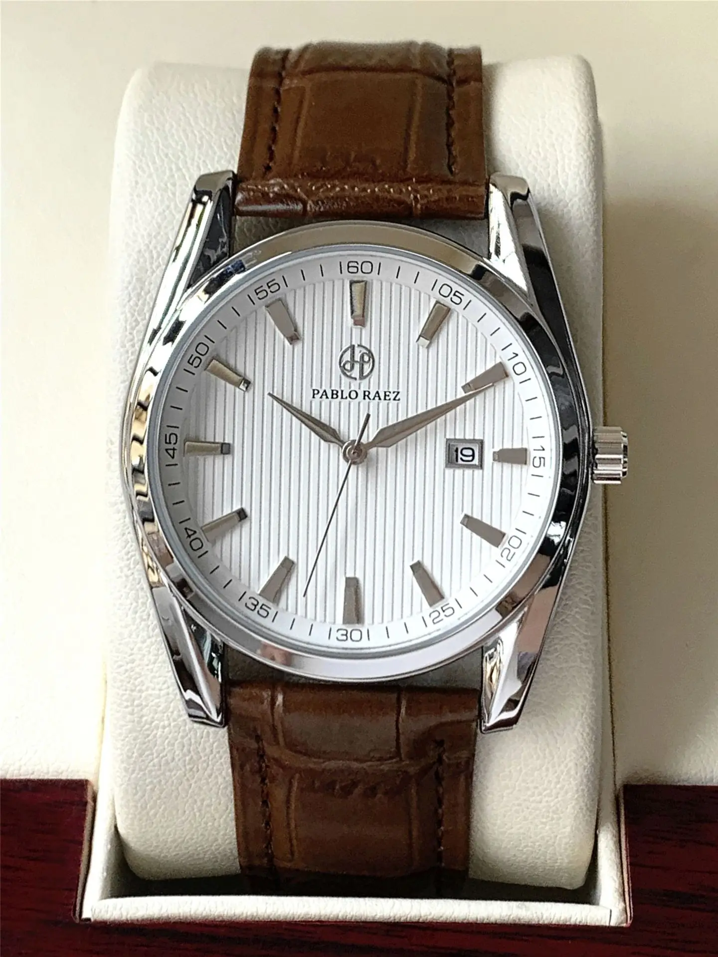 Men's Waterproof Quartz Watch with Stainless Steel Case — feature 25