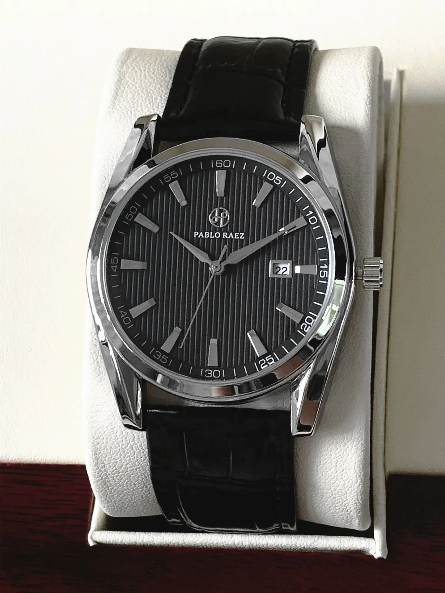 Men's Waterproof Quartz Watch with Stainless Steel Case