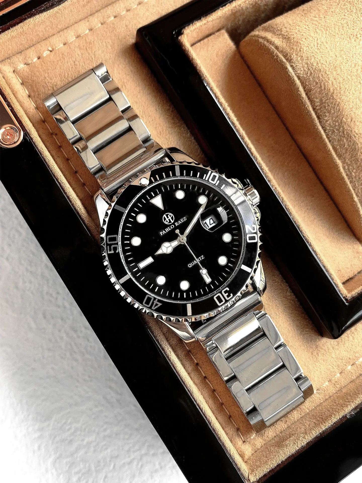 Men's Quartz Watch with Butterfly Buckle & Luminous Dial — feature 13