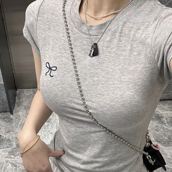 Ins Pure Desire Embroidery Summer Slim Short-Sleeved T-Shirt for Women Korean Style Bow Round Neck Contrasting Color Bottoming Top for Women Wholesale