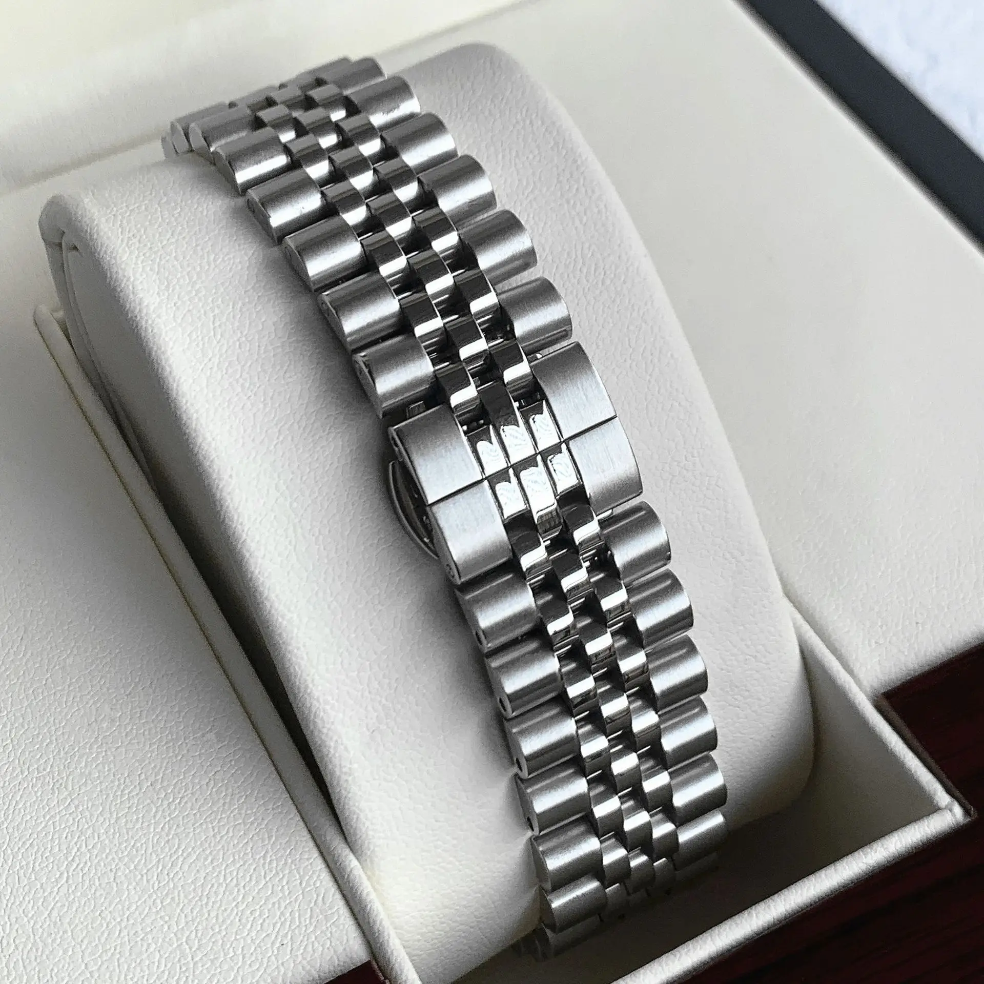 Men's Stainless Steel Calendar Watch with Luminous Dial
