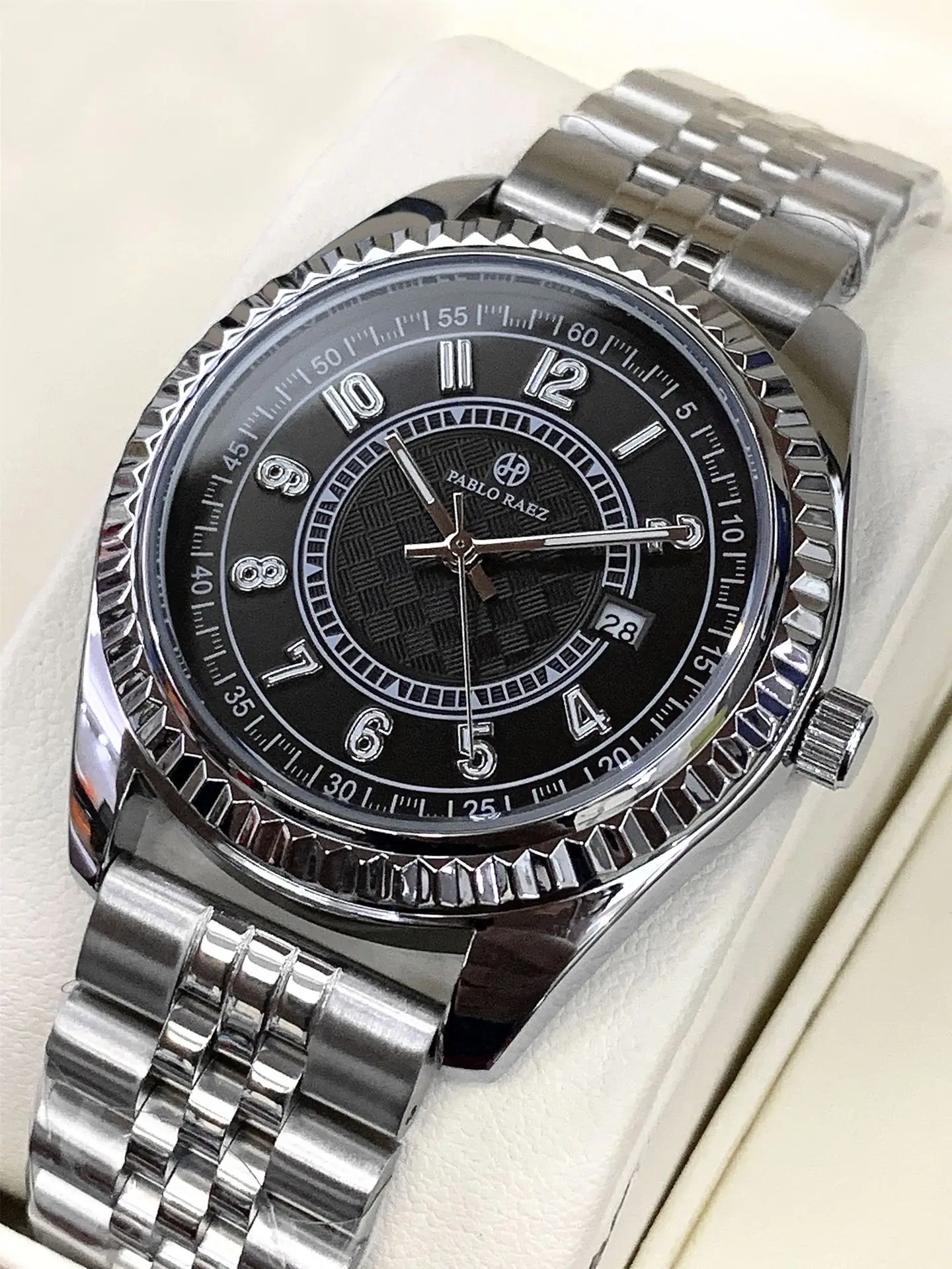 Men's Stainless Steel Calendar Watch with Luminous Dial — feature 6