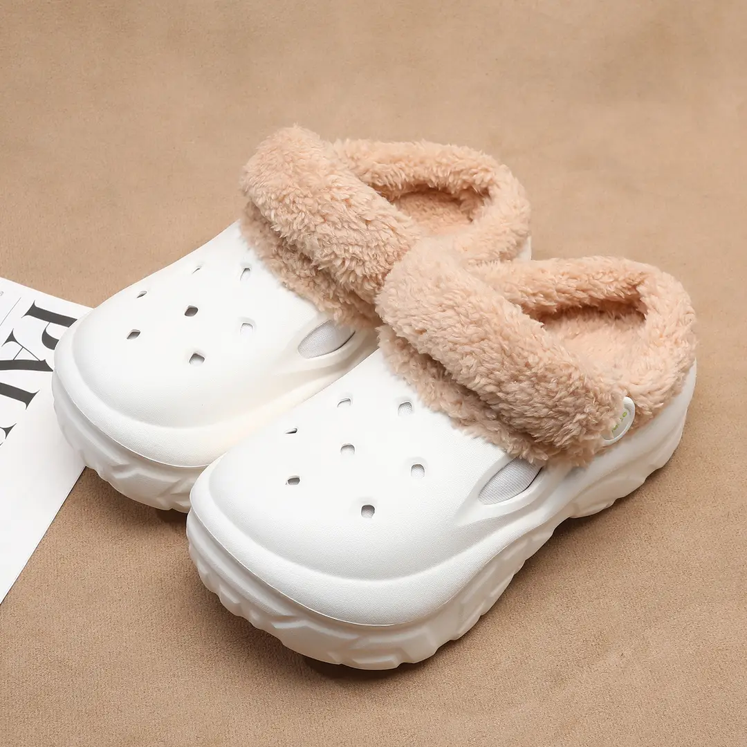 Women's Autumn and Winter Clogs with Plush Lining, Thickened and Warm Cotton Slippers, Height-Increasing Thick-Soled Non-Slip Eva Outdoor Closed-Toe Cotton Shoes Wholesale