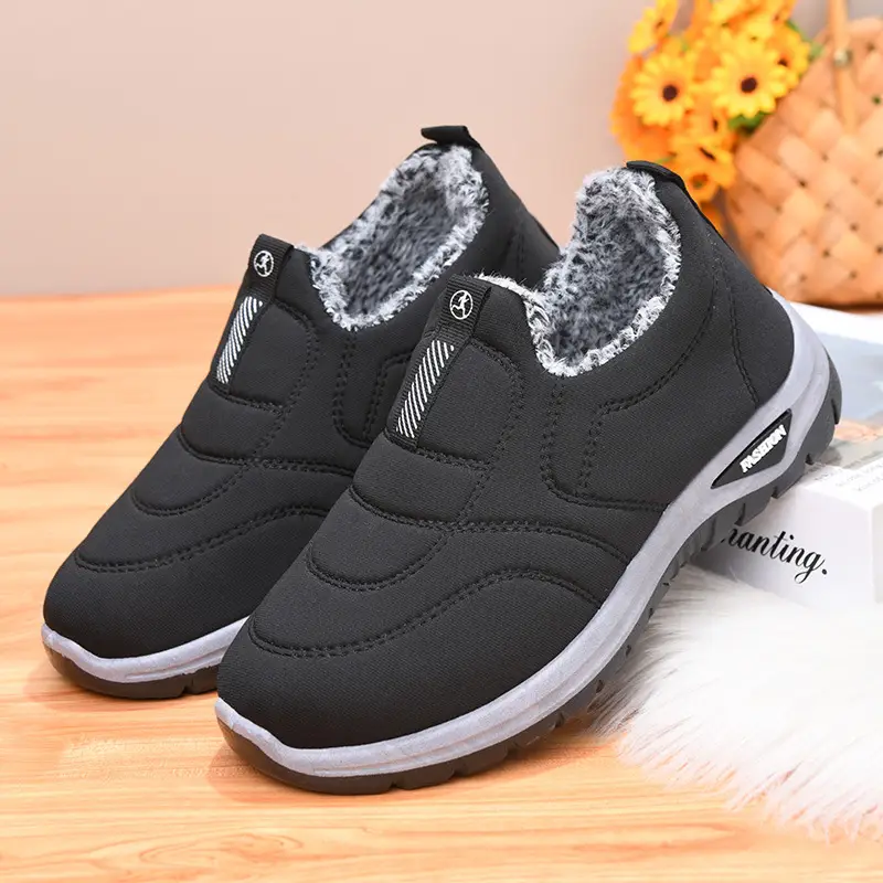 Winter women's cotton shoes middle-aged and elderly fleece-lined thickened mountaineering bottom warm cotton shoes one pedal flat snow boots wholesale - Image 6