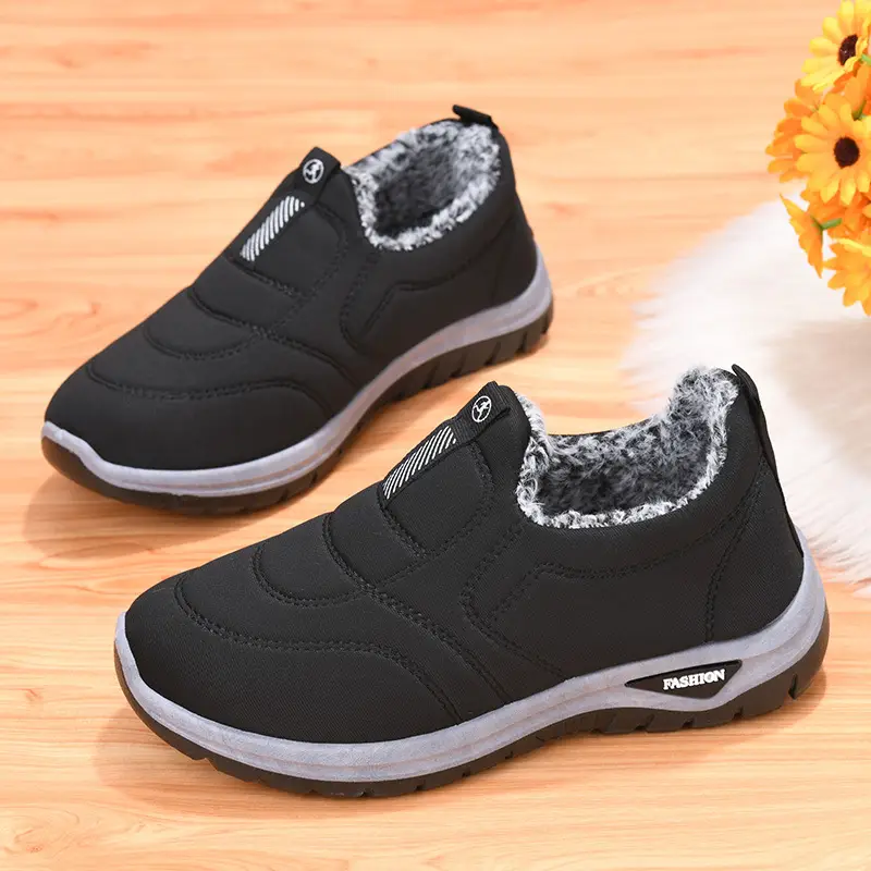 Winter women's cotton shoes middle-aged and elderly fleece-lined thickened mountaineering bottom warm cotton shoes one pedal flat snow boots wholesale - Image 7