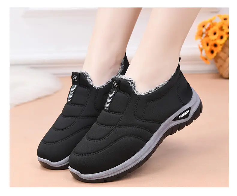 Winter women's cotton shoes middle-aged and elderly fleece-lined thickened mountaineering bottom warm cotton shoes one pedal flat snow boots wholesale — feature 18