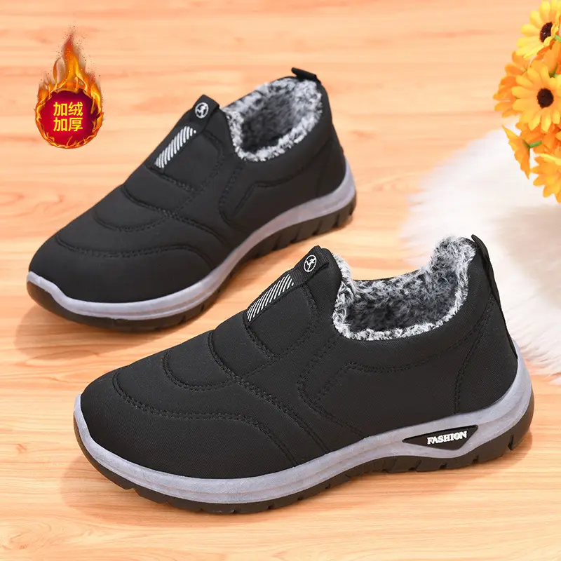 Winter women's cotton shoes middle-aged and elderly fleece-lined thickened mountaineering bottom warm cotton shoes one pedal flat snow boots wholesale - Image 3